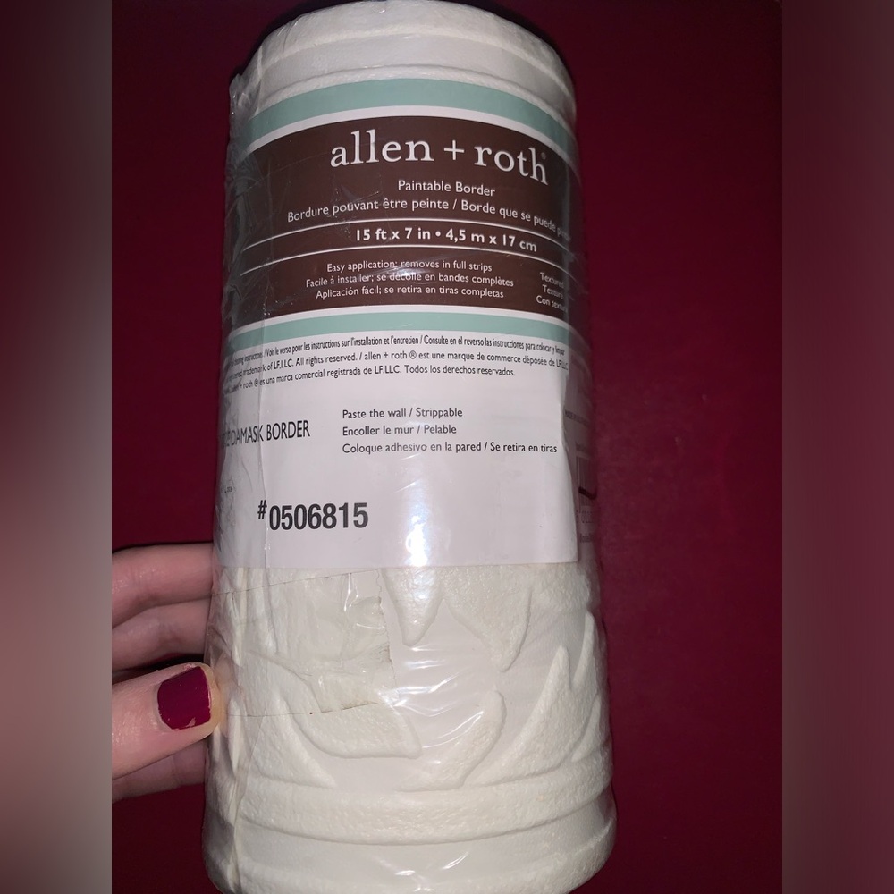 *NWT* Allen + Roth Paintable Damask Border